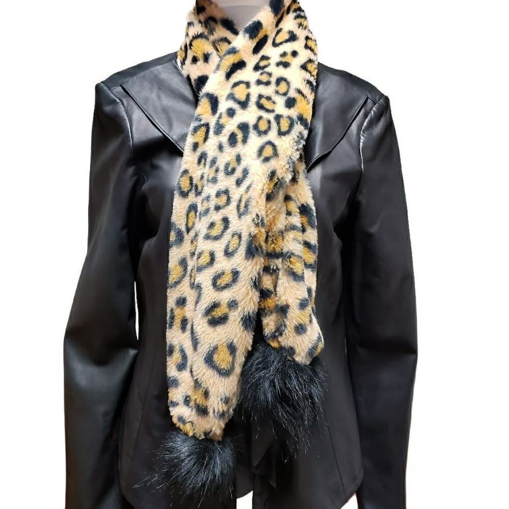 TIGER PRINT SCARF BY WONDER NATION